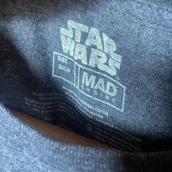 Star Wars 1977 Graphic Tee - Picture 3 of 4